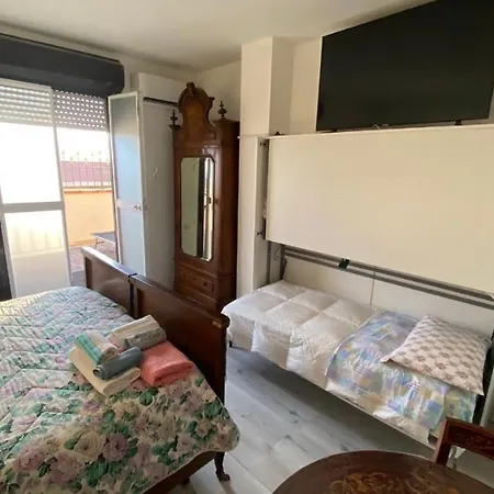 Con Terrazo Solare דירה *