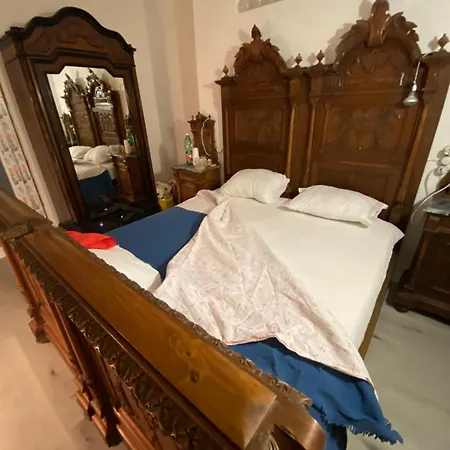 Con Terrazo Solare דירה פרוג'ה