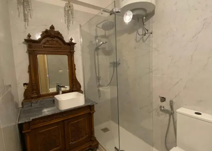 Con Terrazo Solare 公寓