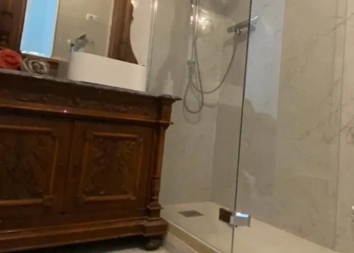 Con Terrazo Solare 公寓 *